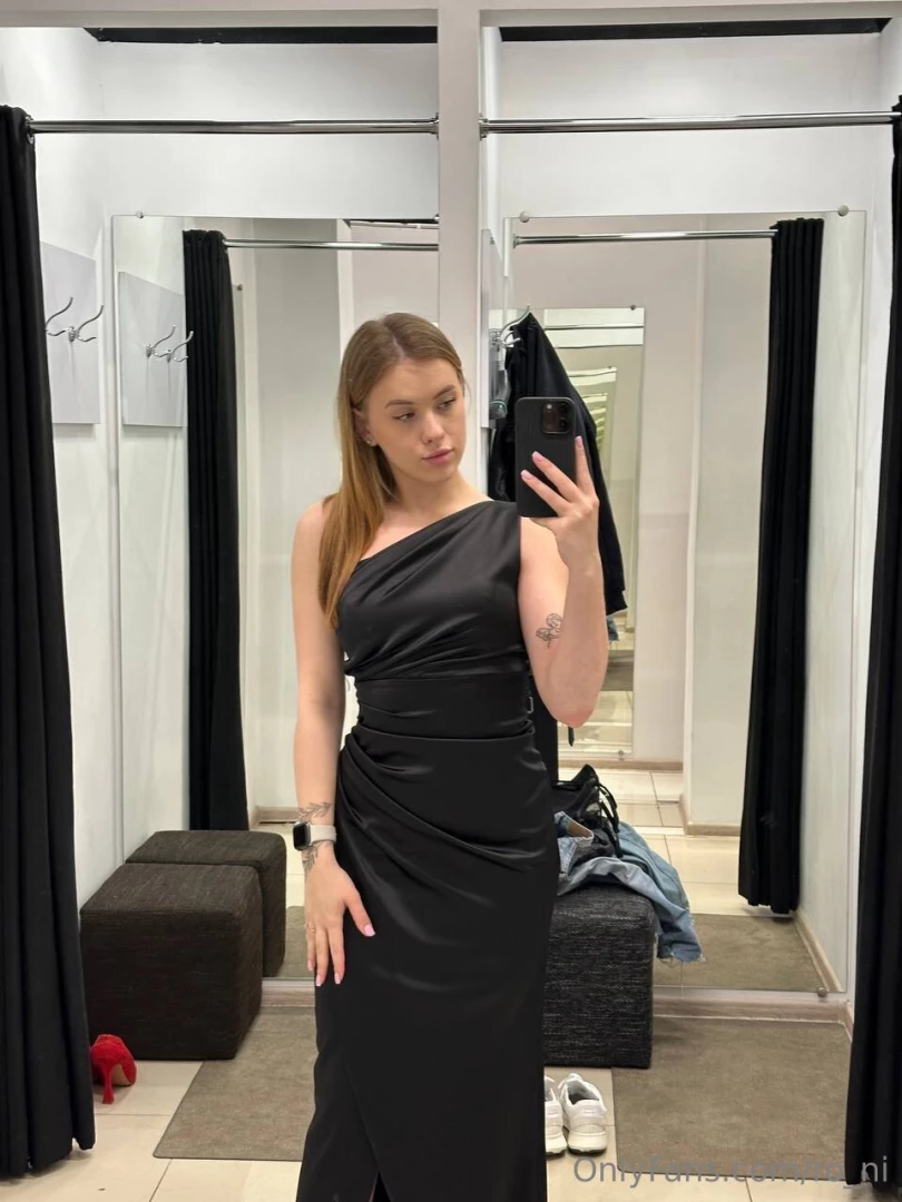How do you like the dress should i buy it 