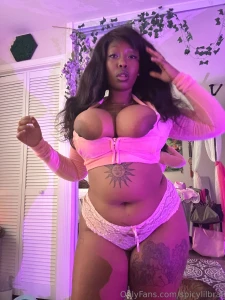 Pink is such a cute color part 12