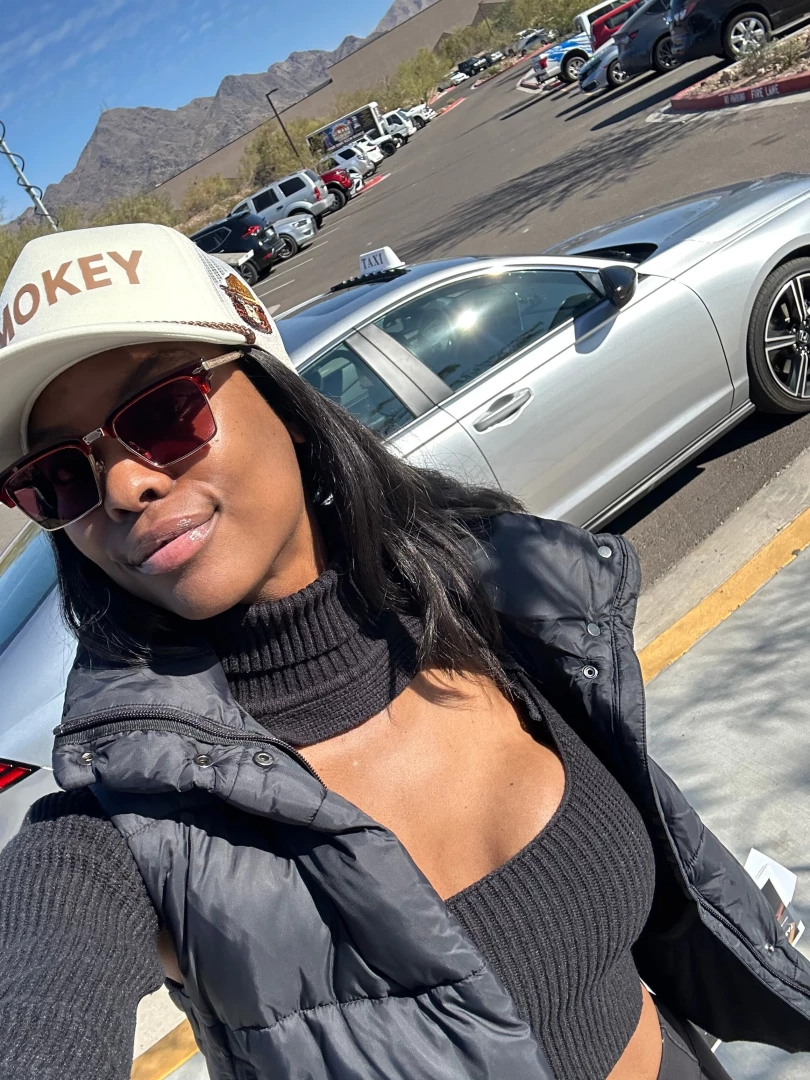 What a longgg day here s a selfie of me halfway through the day did 