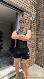 Can i be your lifeguard and save your life