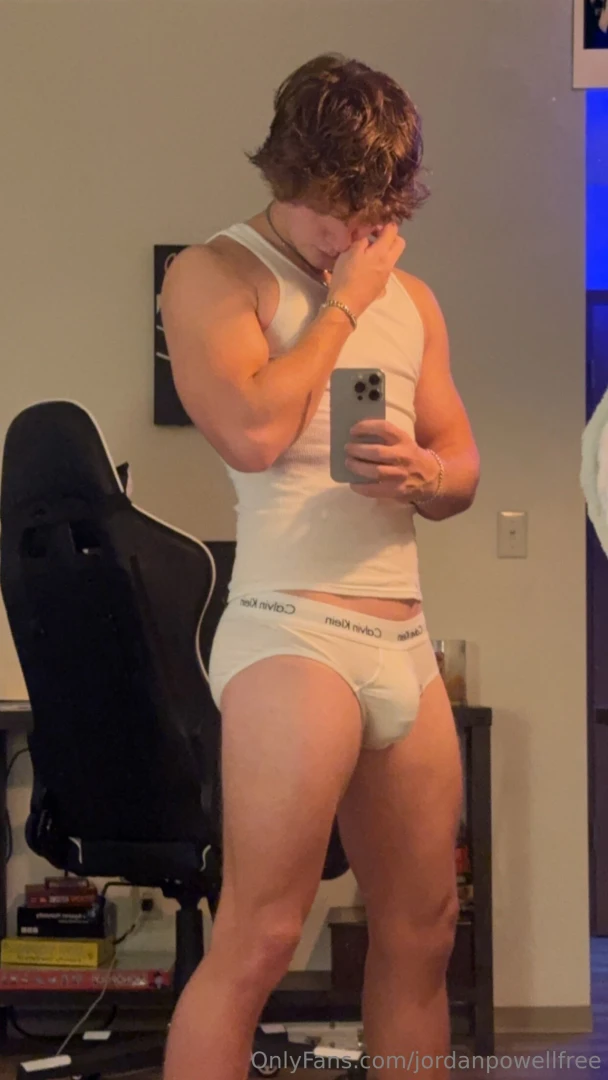 My bro sammooney has been killing it lately he is a tiktoker with over part 1 