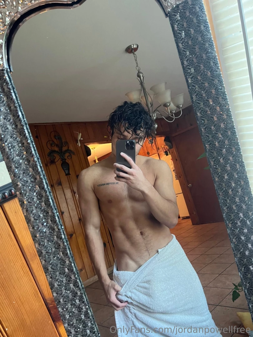 Check out diegosexclusive this horny latino can t stop showing off he part 1 