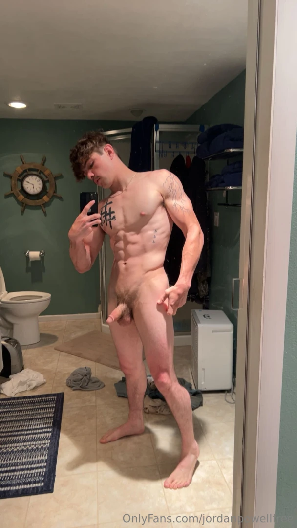 Look at this gorgeous jock josephyates and watch as he milks that dick part 3 