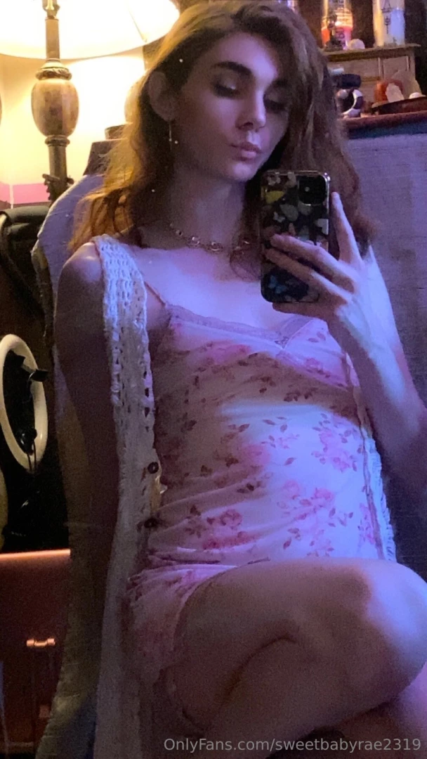 Follow my new instagram too if you d like rae_rae2319 