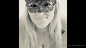 Happy music monday guess this song just by listening to these 5