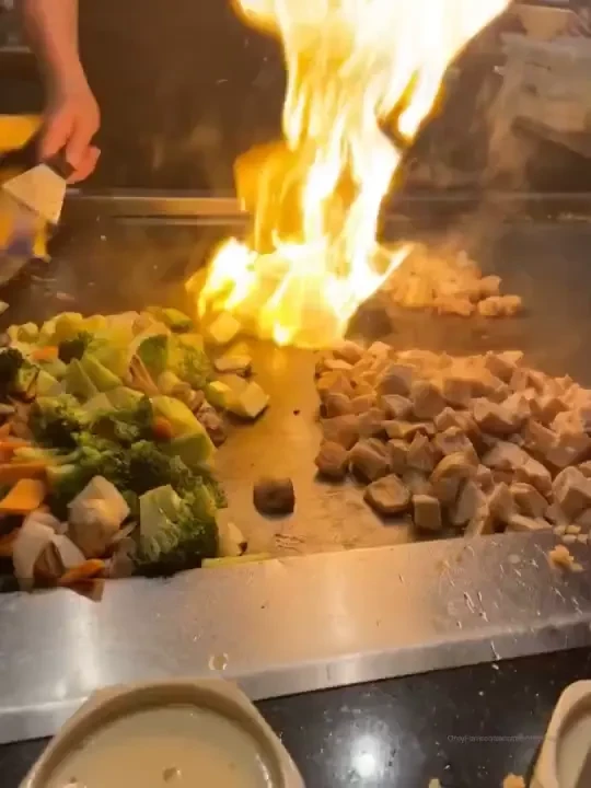 Dinner time can you squirt a little extra protein on there for me 