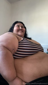 Heheh yesss i know my shorts are inside out but i didnt want to take part 1