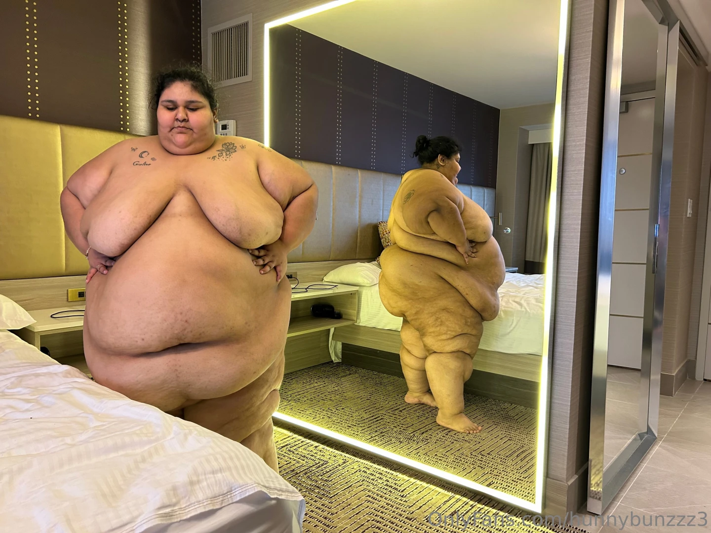 Big round belly like a donut 