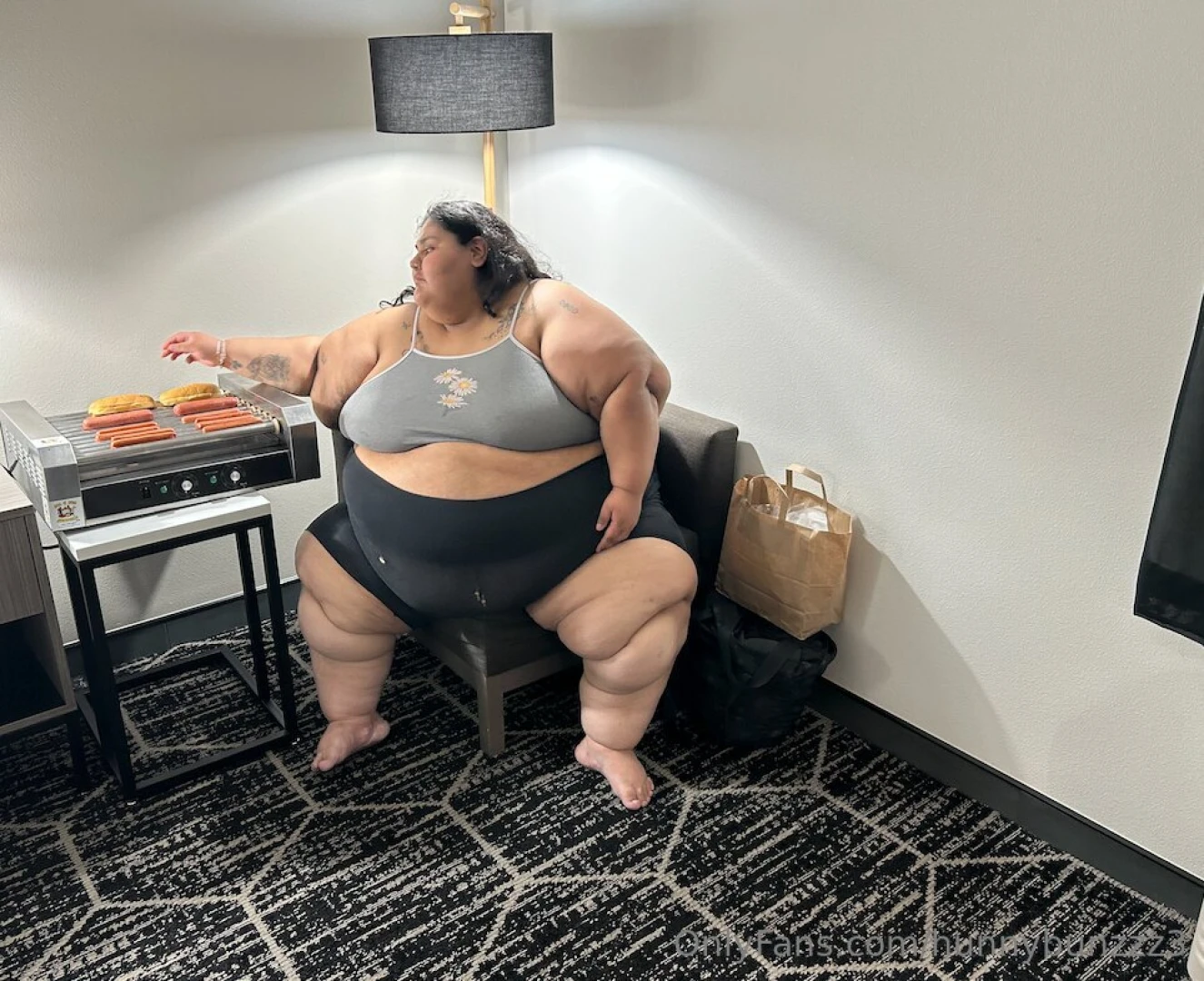 Hot roller hog stuffing video is being sent out tomorrow loves part 3 