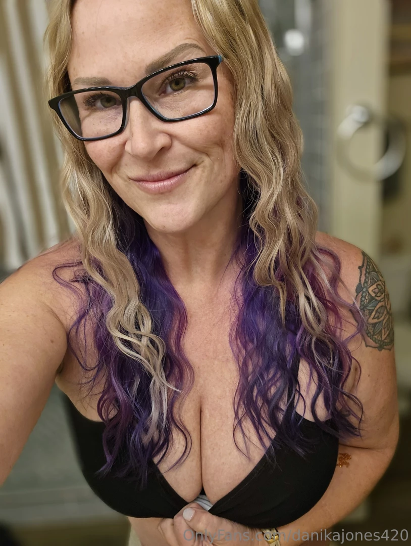 Friday night vibes part 24 