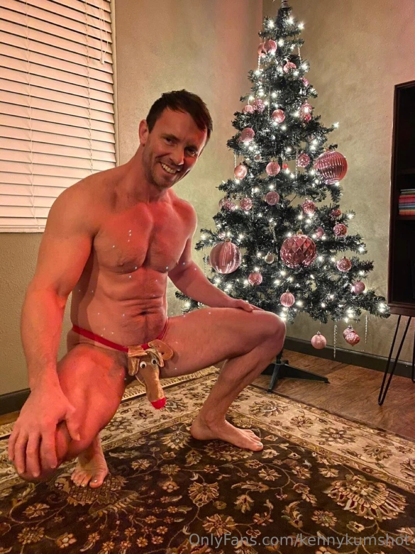 Merry xxxmas any little helpers wanna see my reindeer 