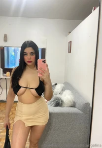 I want you to make me shake now so dm me and enjoy the moment