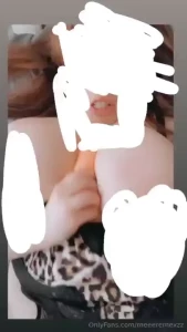 Do u wanna titty fuck me disclaimer this is a dildo not a person