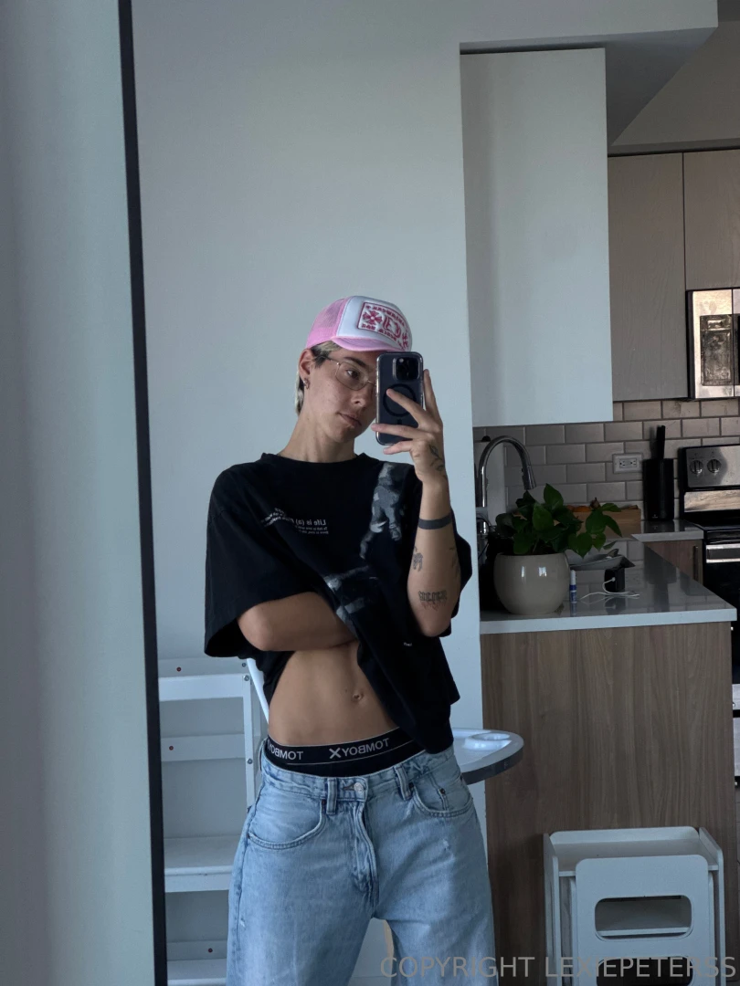 Home alone all night 