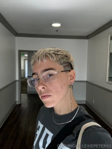 Going live at 5pm pst 8pm est to bake leave a tip below and i might