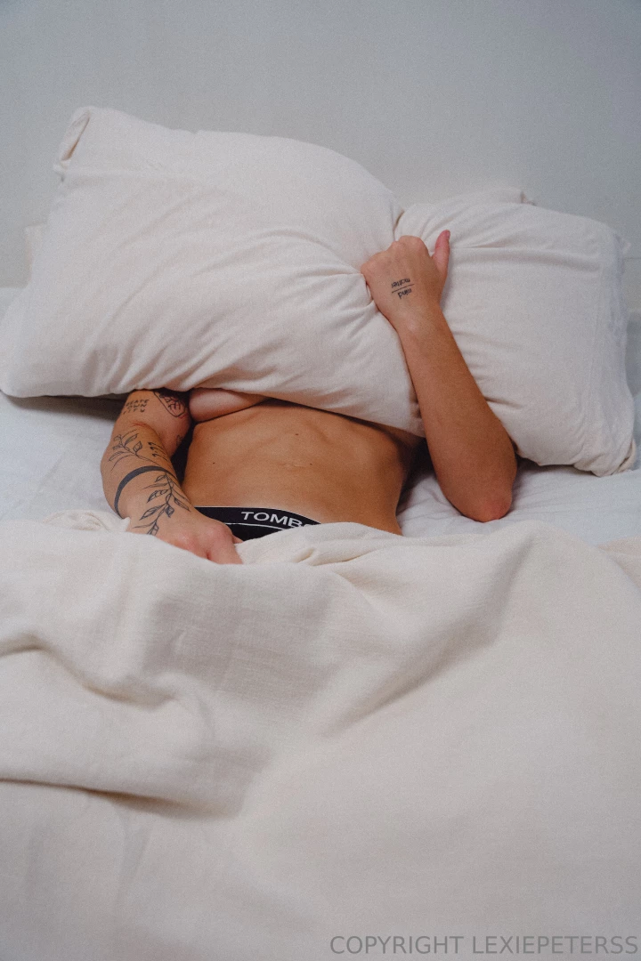 Staying here all day join me in the dms 