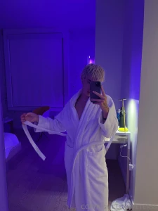 It s getting late baby leave a tip if you want me to finish taking off