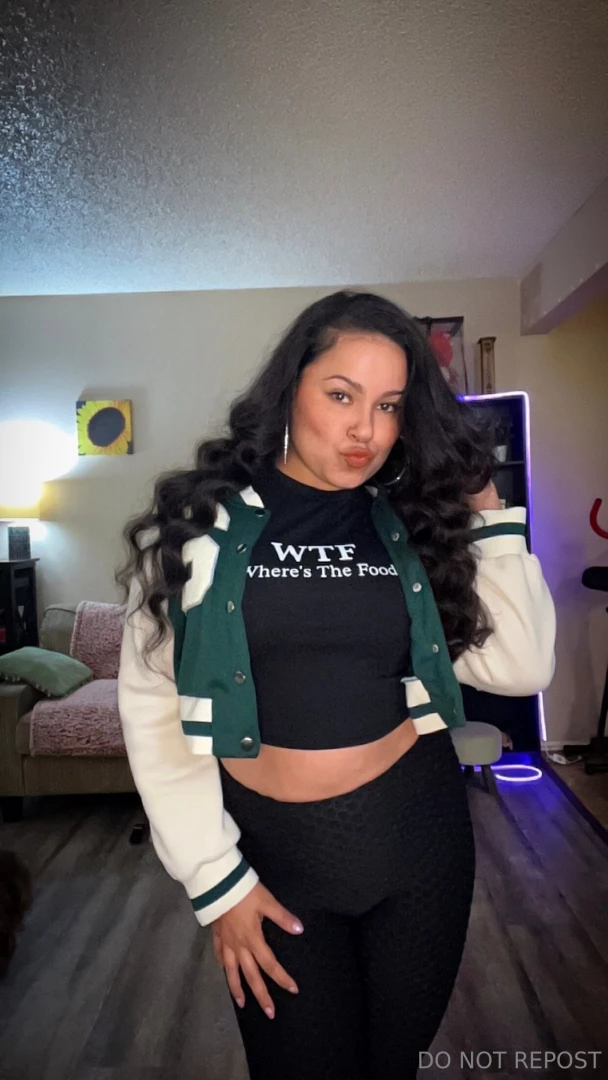 Unlock to undress free on my vip feed thenewqueenofcomedyvipfor no 