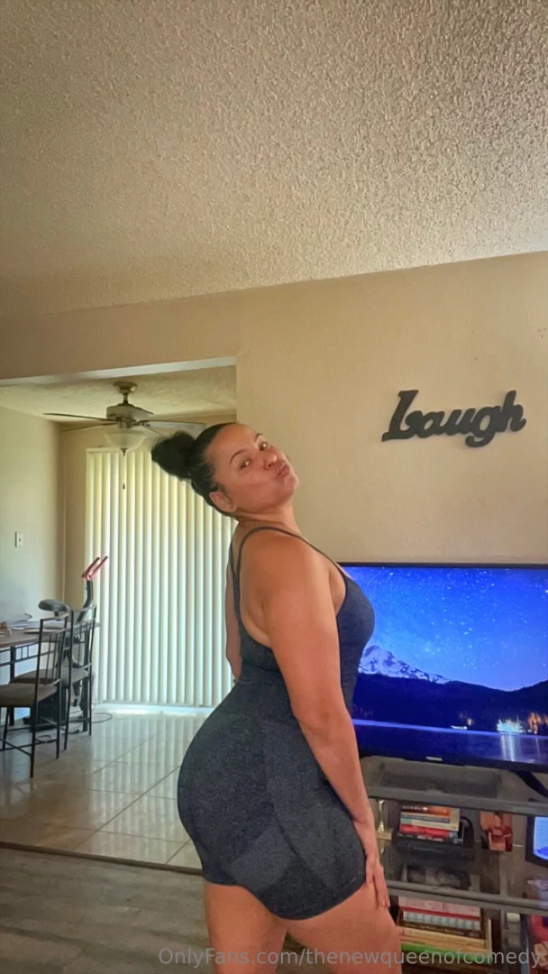 Happy monday bbs join vip thenewqueenofcomedyvip part 1 