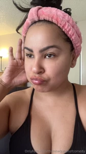 Getting cute tip this for a surprise amp free vip