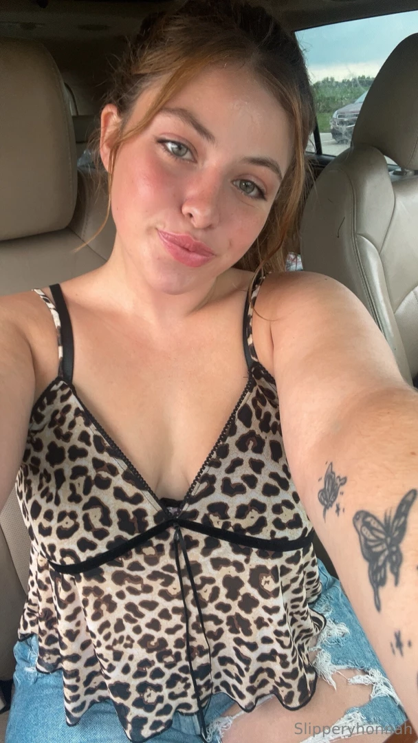 Tip me because i am beautiful 