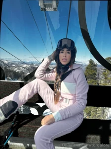 Ski or snowboard part 1