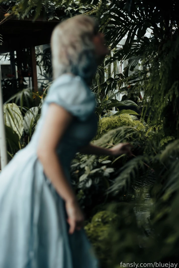 285641055552937984 part 9 