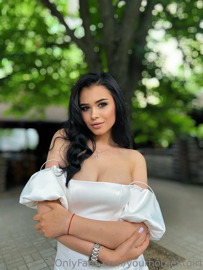 Do you think the girl is an angel who brings love 