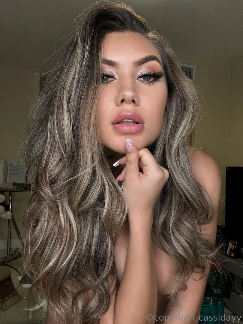 Do you wanna cum and cuddle 