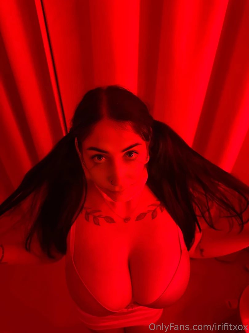 Tell me do i look better on my knees or in your dreams 