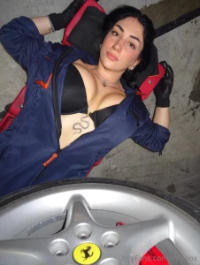 Under nbsp the nbsp hood nbsp but nbsp it s nbsp my nbsp body nbsp you