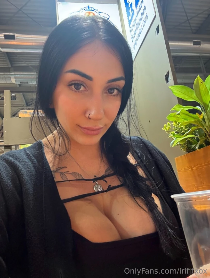 Too hot for this outfit or just hot enough 