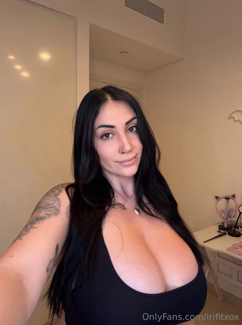 No filter no shame just me being the distraction you needed today 