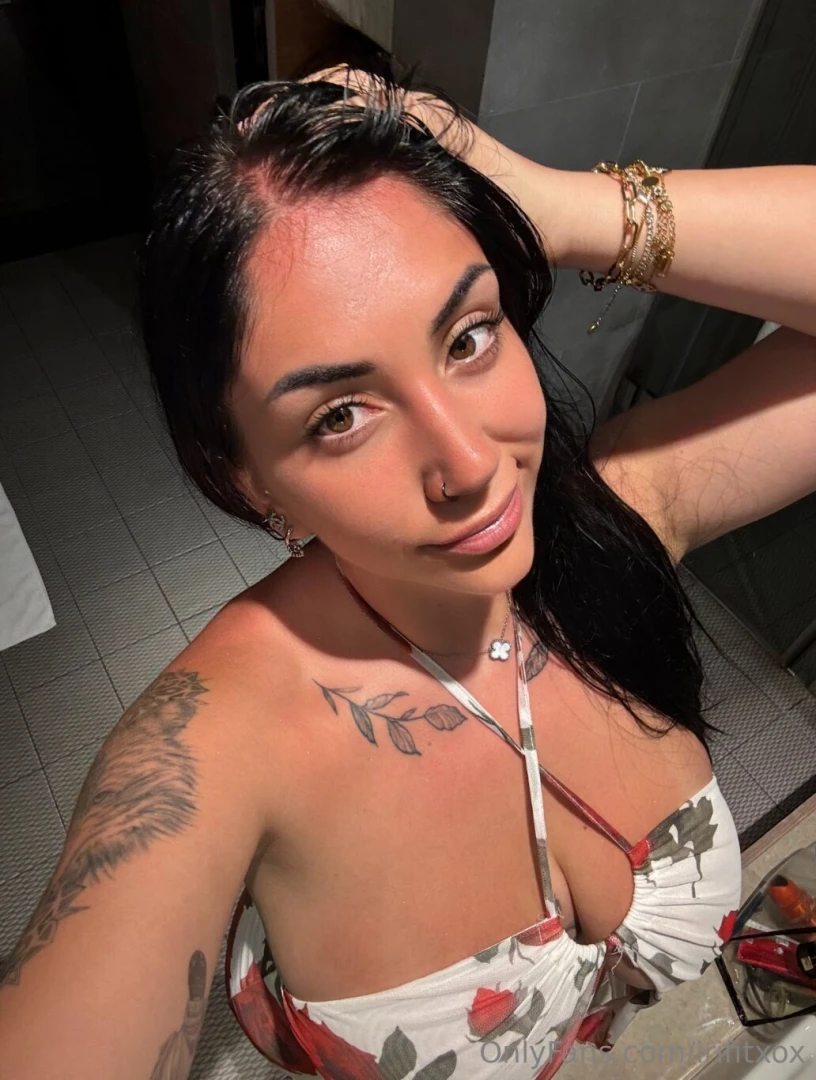 Can you handle this floral tease 