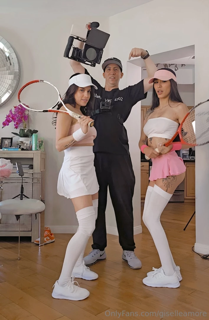 Just shoot a lesbian scene w the lovely onyx muse thank you danny 