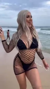 Would you fuck me on the seashore hot4giuli