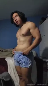 Got a really juicy pump from my workout followed by spreading my ass