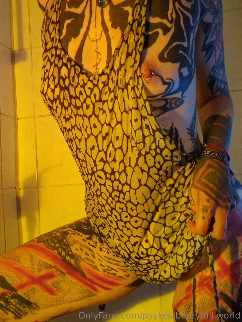 Do you like it wet tomorrow also comes a new video in the shower i 