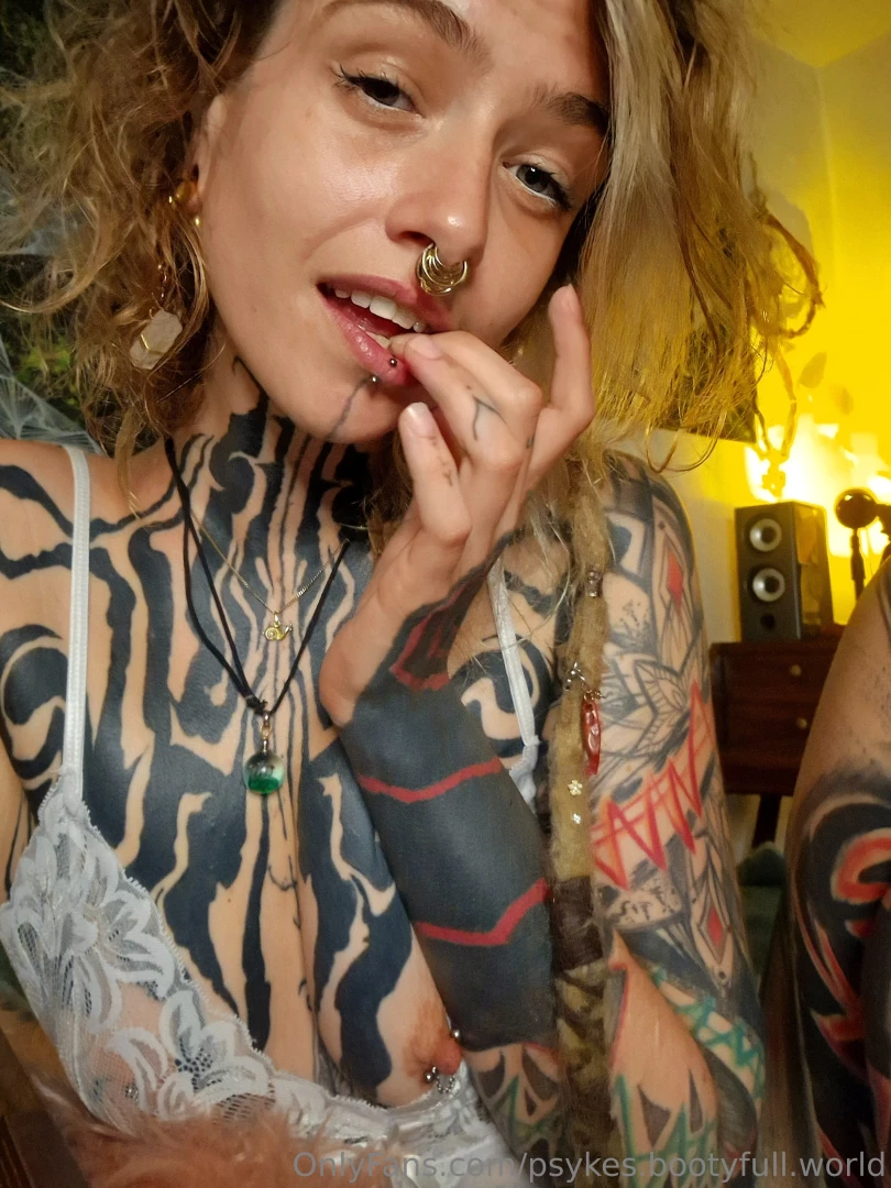 Can you do me a favour sweety my feets are so tired can you please part 3 