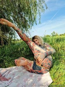 Wish you all a good day sweetys here are some more pictures from my part 11