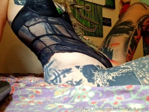 Last night i had a wet dream we were back in this hotelroom in the part 2