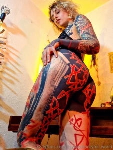 How do you like my in the red light looks tasty right bet you wanna part 3