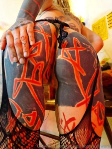 How do you like my in the red light looks tasty right bet you wanna part 1