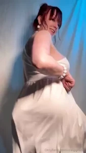 Wow a night at the lodge with wilma flintstone sure looks a lot