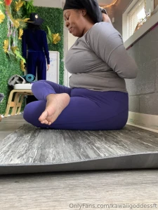 A few pics from sunday yoga kawaiigoddessft ncfeet yogafeet part 1