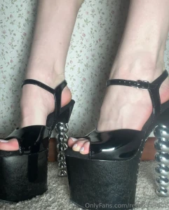 I m just obsessed with these pleasers i think they re so so sexy part 1