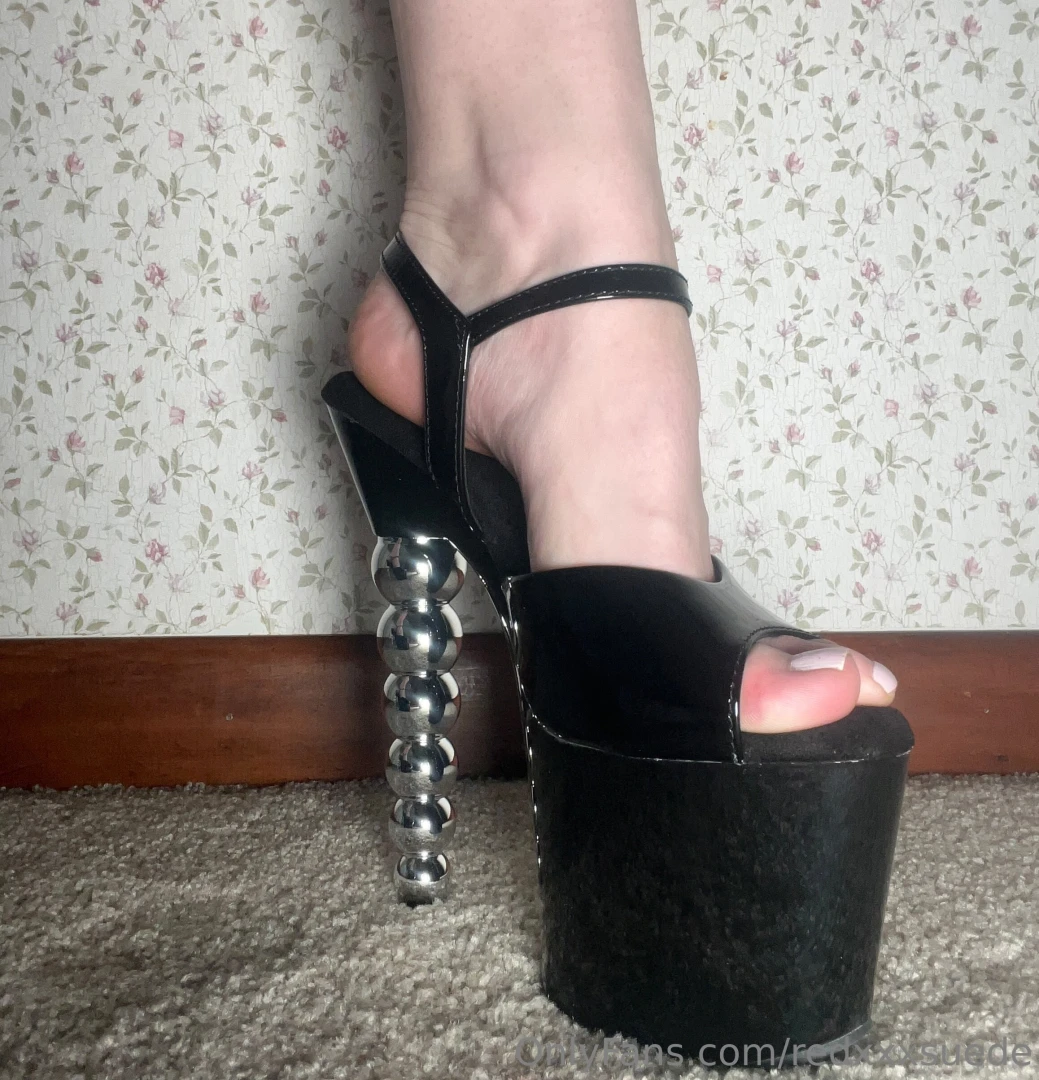 I m just obsessed with these pleasers i think they re so so sexy 