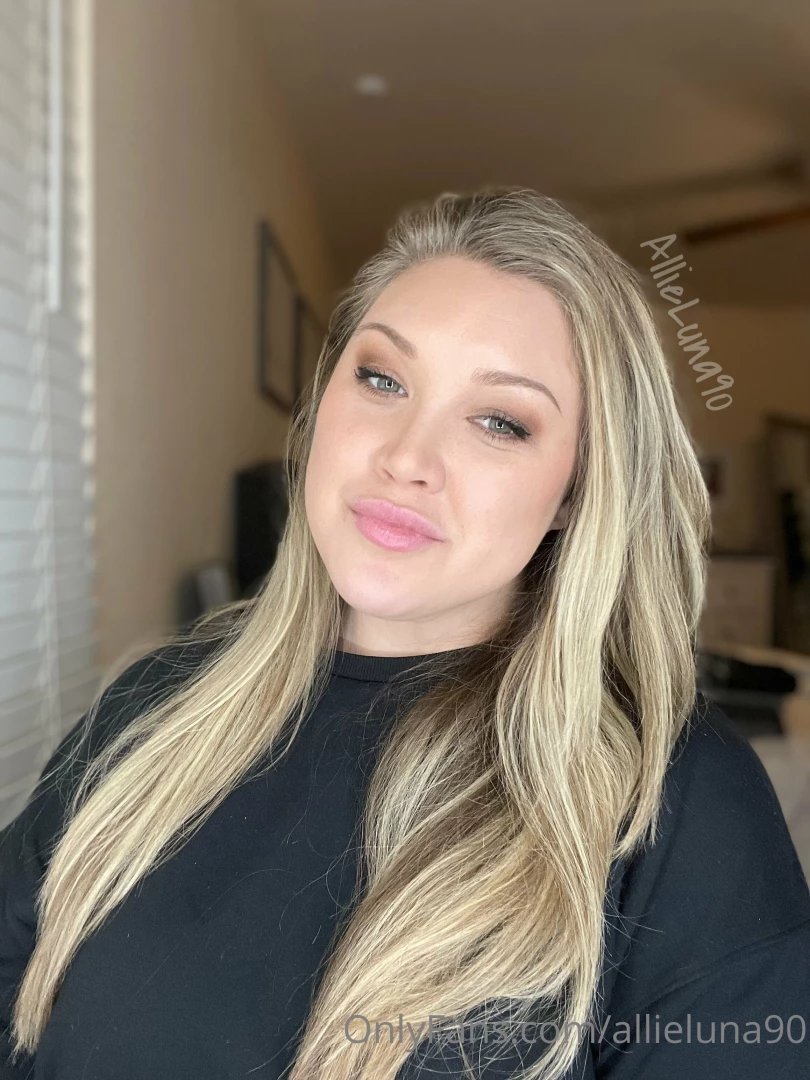 I often forget to take sfw pictures feeling just as sexy in these part 1 