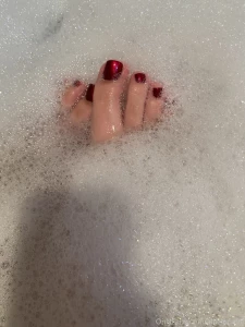 Toes were holiday ready