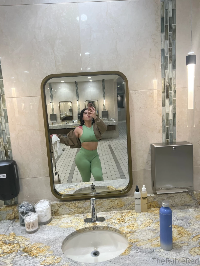 Swipe for coochie what do you prefer part 2 